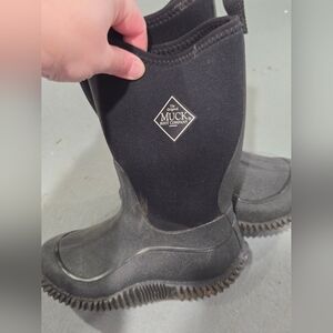 Kids size 12 Muck Boots Black